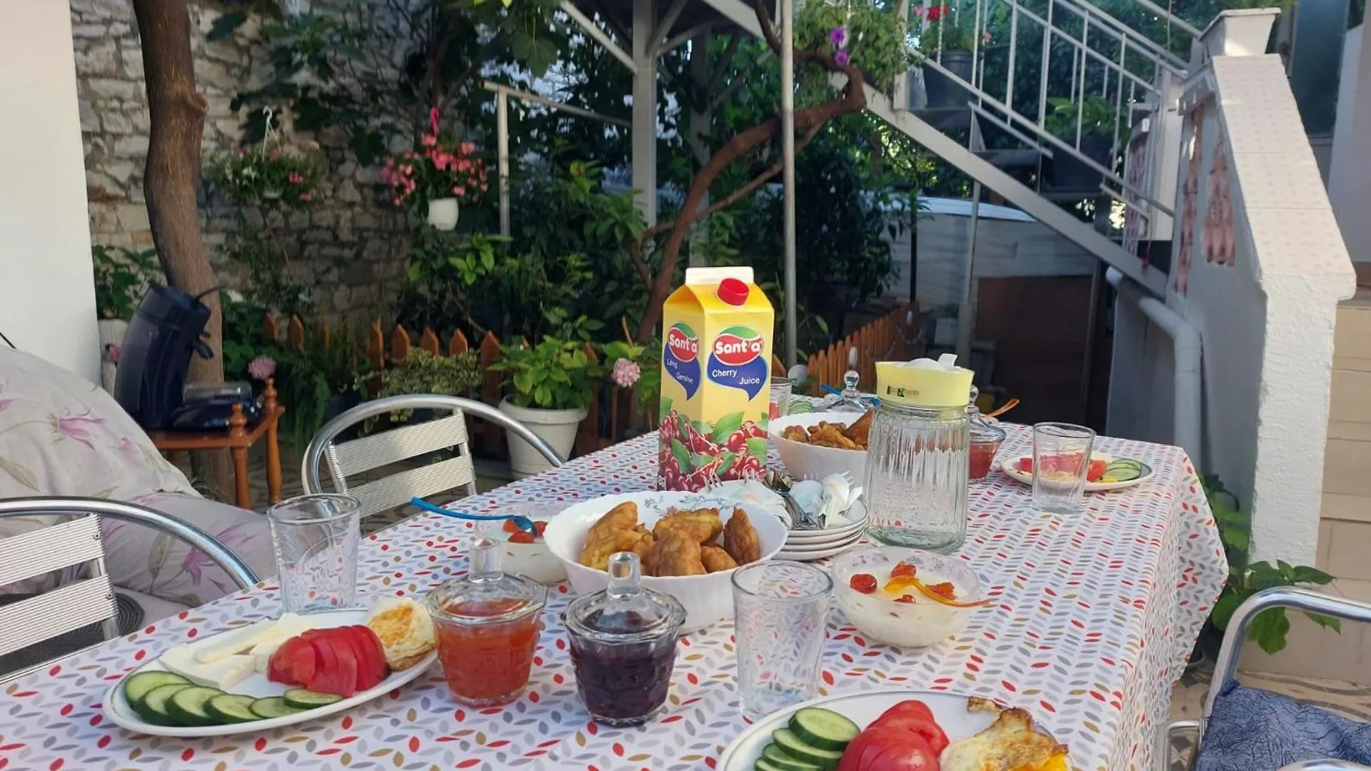 Guest House Flowers Berat Albanien