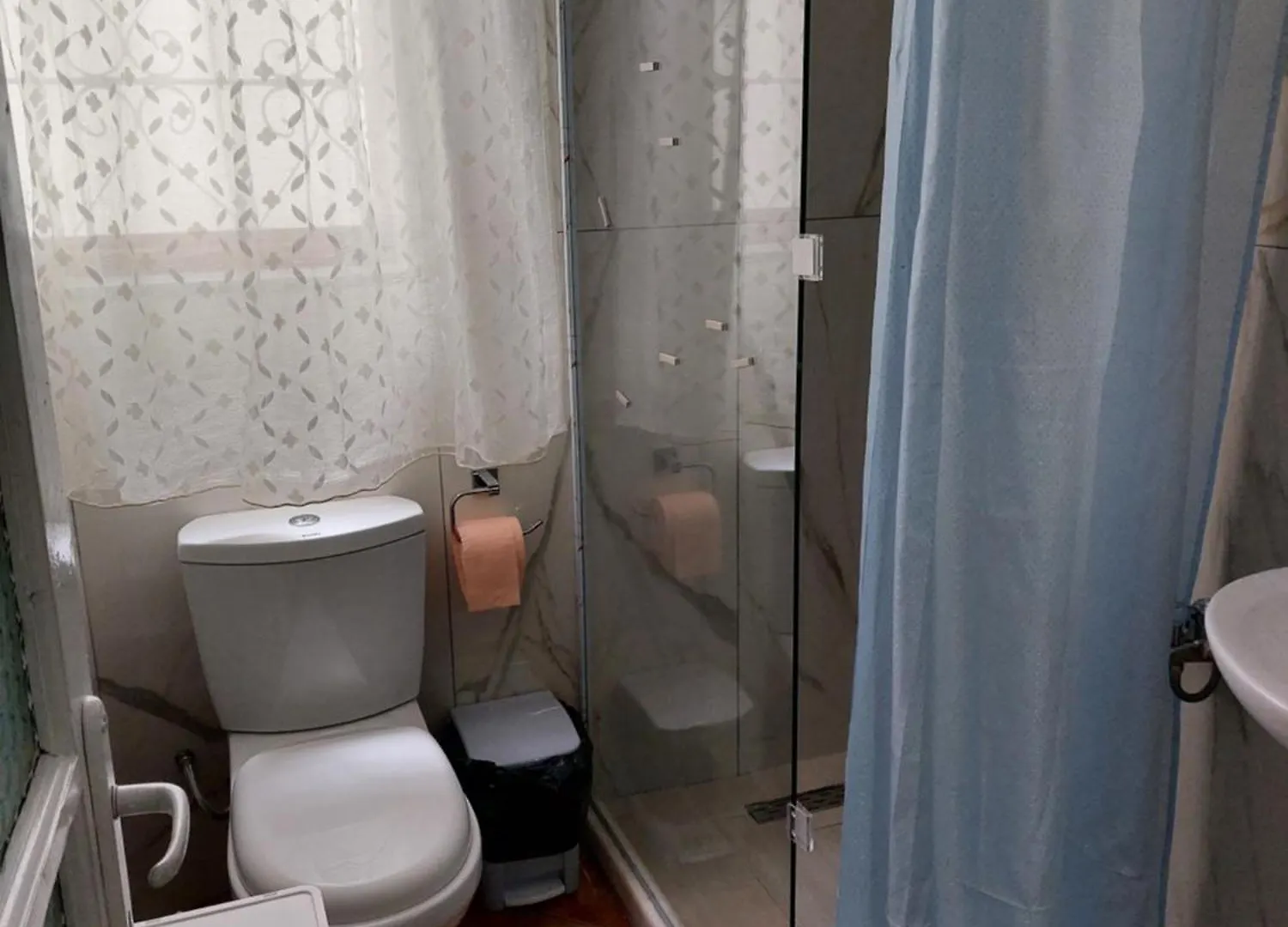 Guest House Flowers Berat 0*,