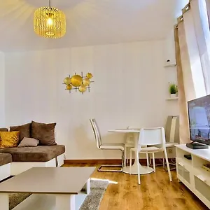 superbe-appartement-proche-de-toutes-commodites.hotels-rhonealpes.com/